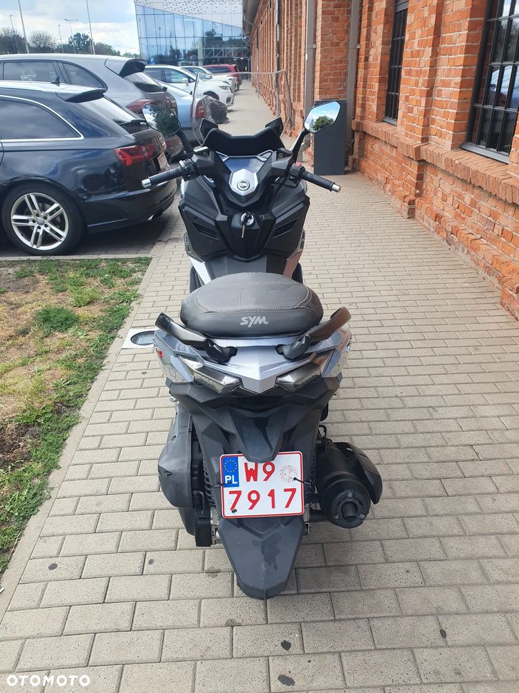 SYM CRUiSYM - 3