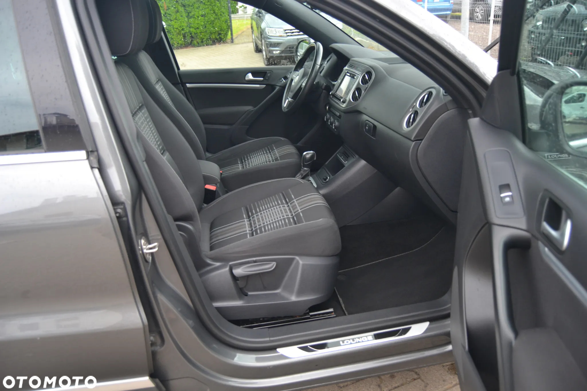 Volkswagen Tiguan 2.0 TDI SCR 4MOTION BlueMotion Technology DSG Lounge Sport & Style - 14