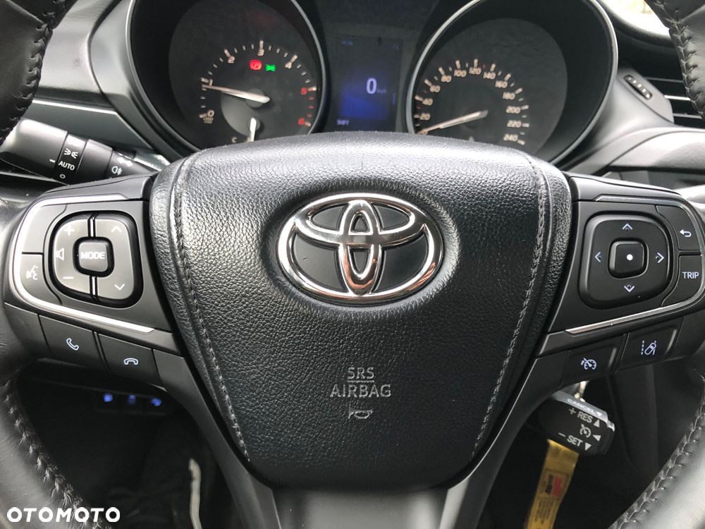 Toyota Avensis 2.0 D-4D Premium - 10