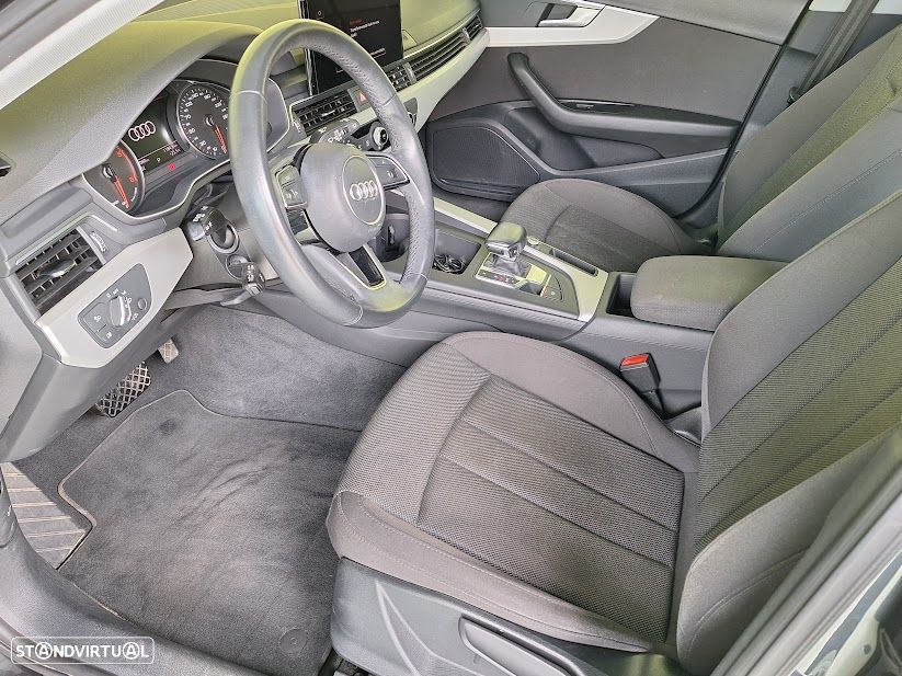 Audi A4 Avant 30 TDI S tronic - 7