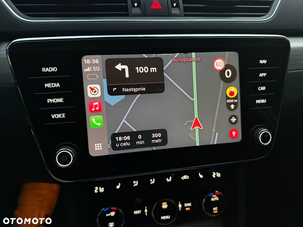 Skoda Superb 2.0 TDI SCR Ambition - 26