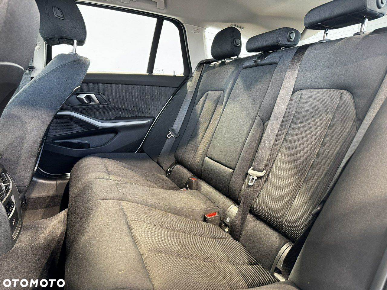 BMW Seria 3 - 11