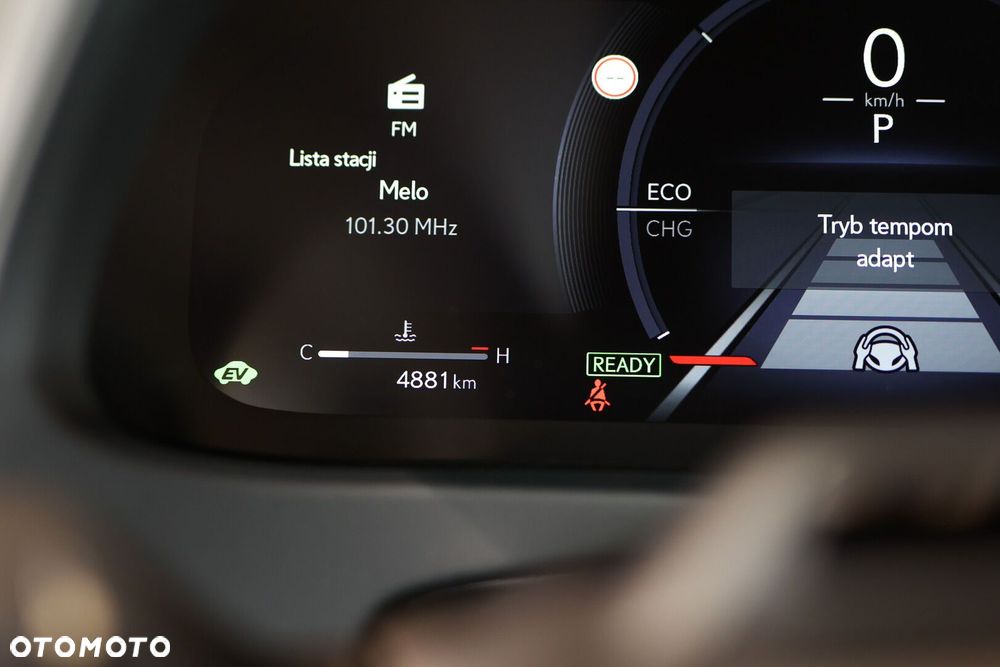 Lexus UX 300h F Sport Design - 7