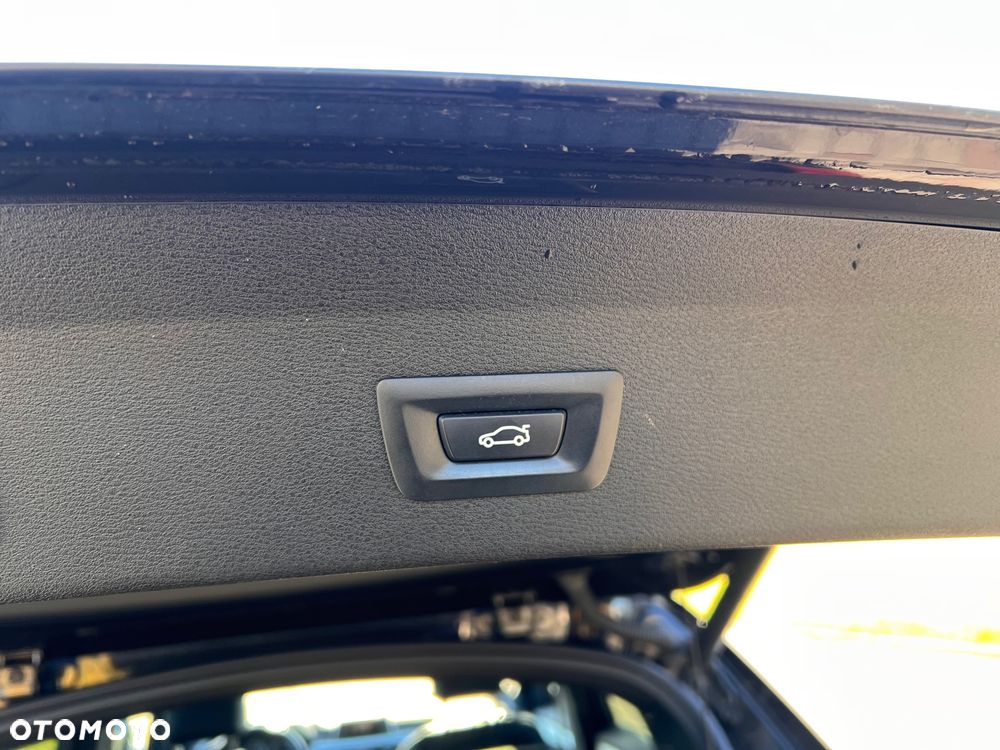 BMW X1 xDrive20d Sport Line - 26