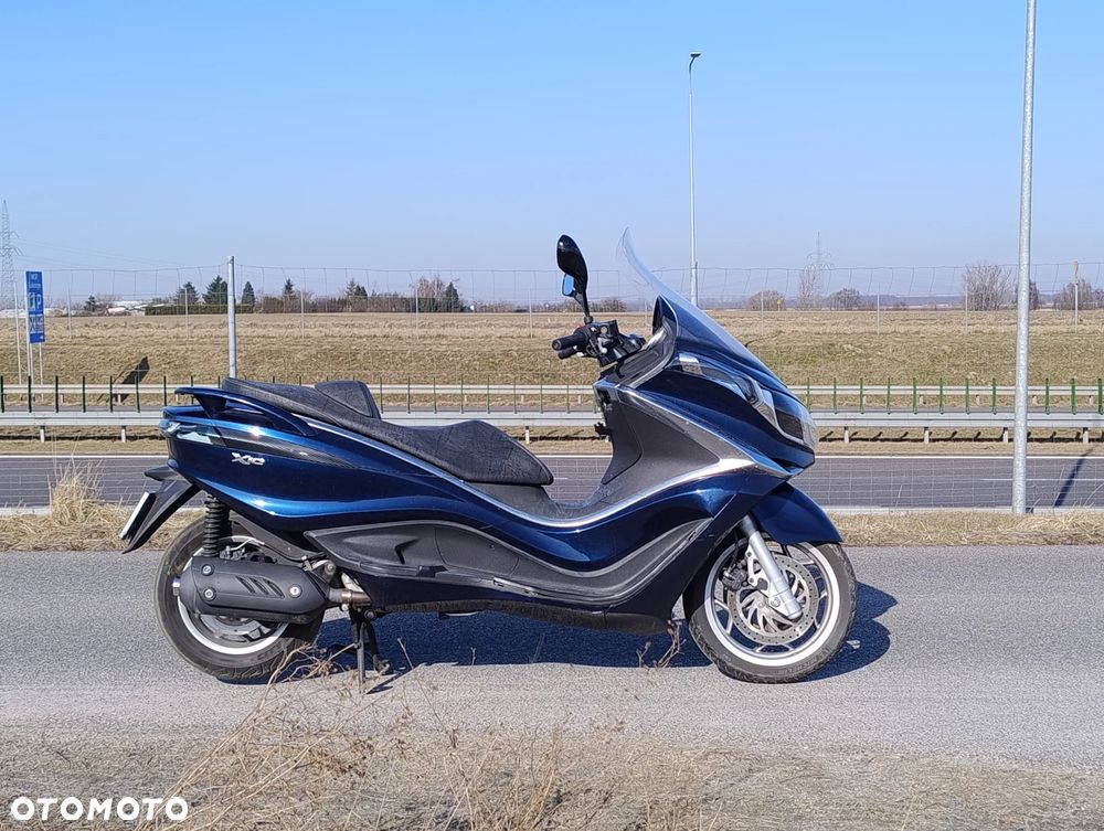 Piaggio X10 - 10