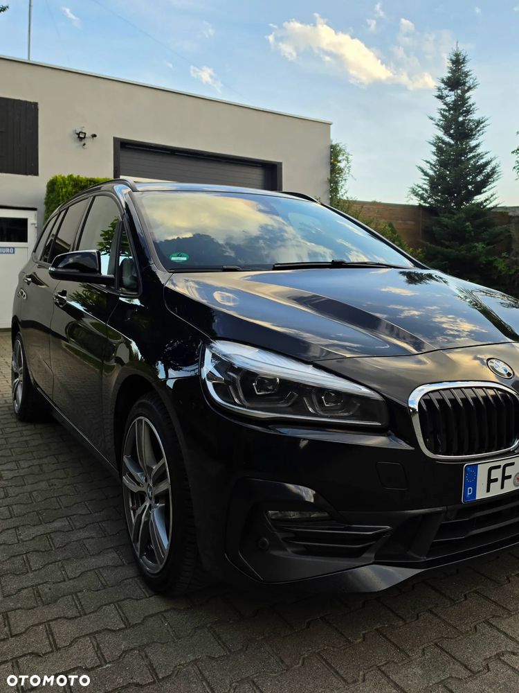 BMW Seria 2 220d - 10