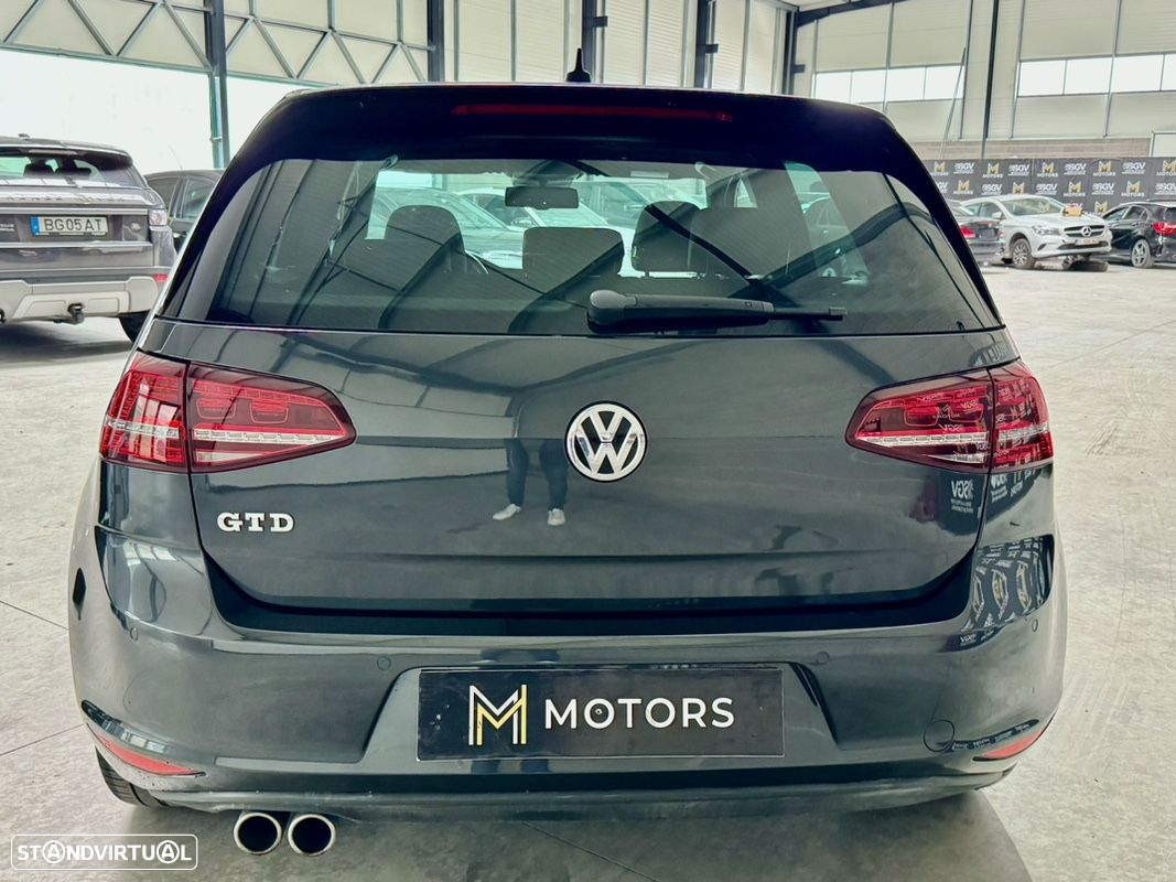 VW Golf 2.0 TDi GTD DSG - 31