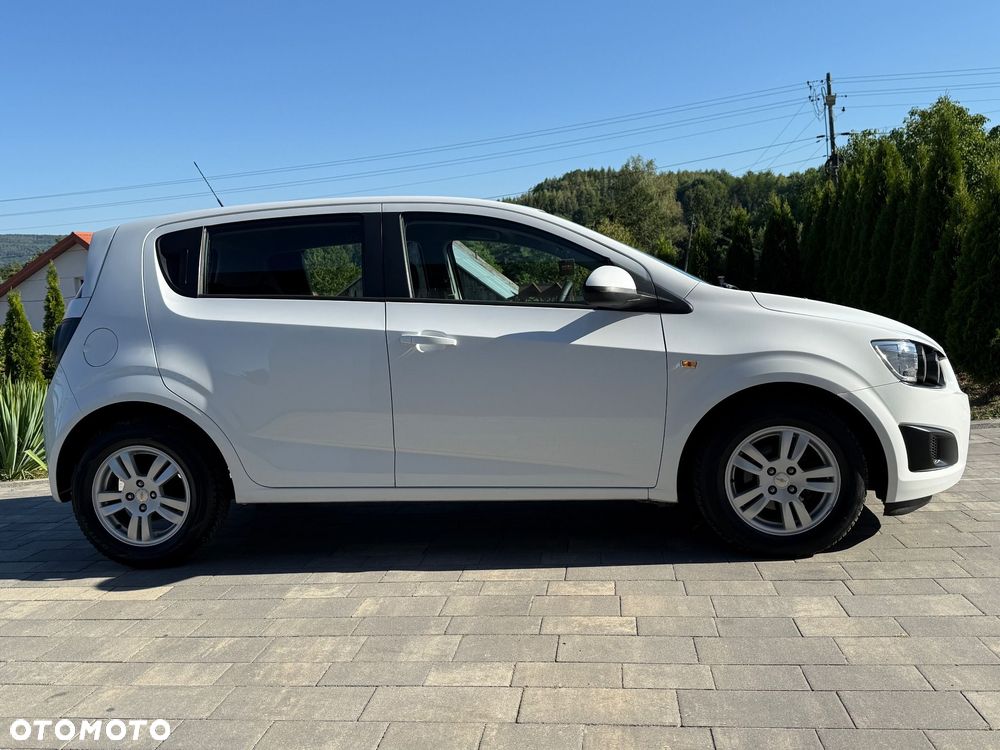 Chevrolet Aveo 1.2 - 16
