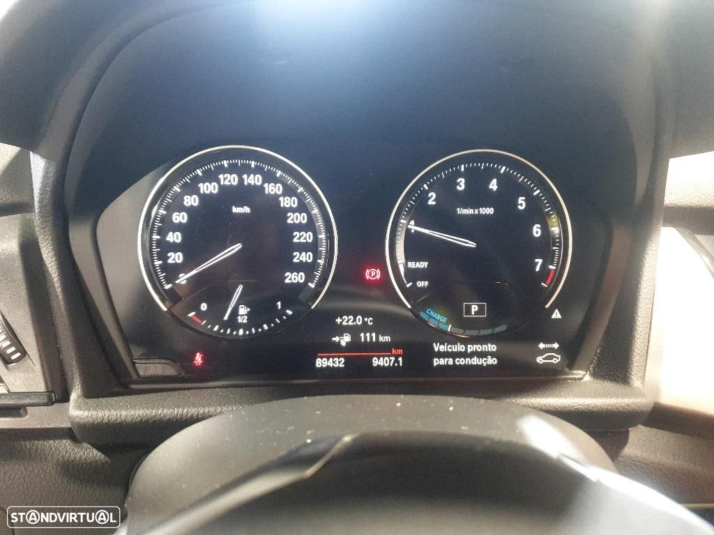 BMW 225xe Active Tourer - 7
