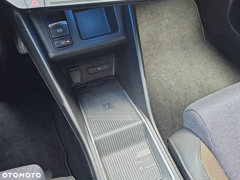 Renault 5 40kWh Urban Range Techno - 16