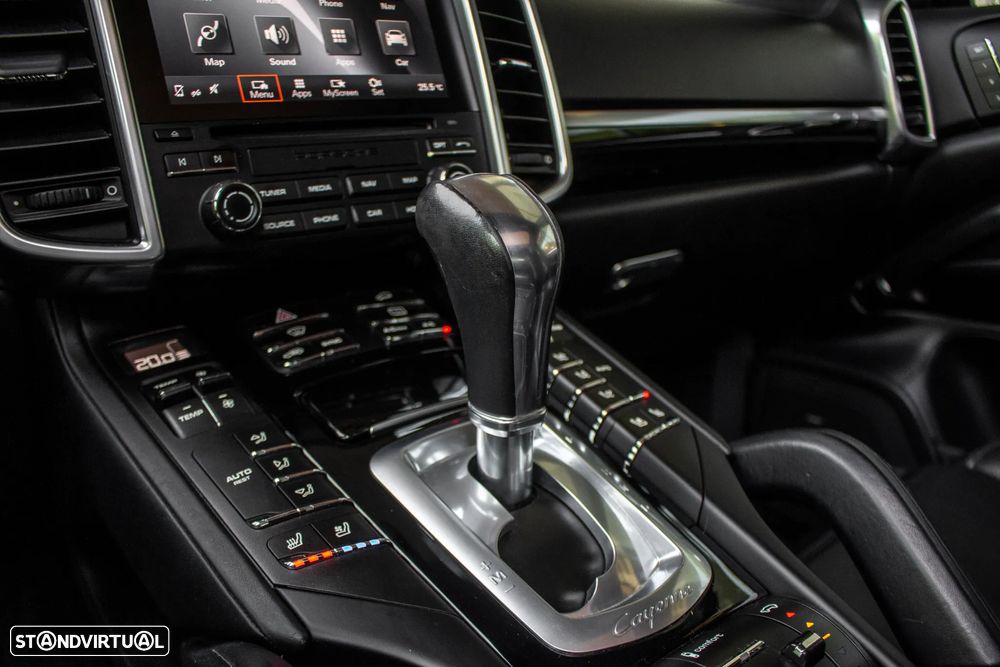 Porsche Cayenne S E-Hybrid - 27