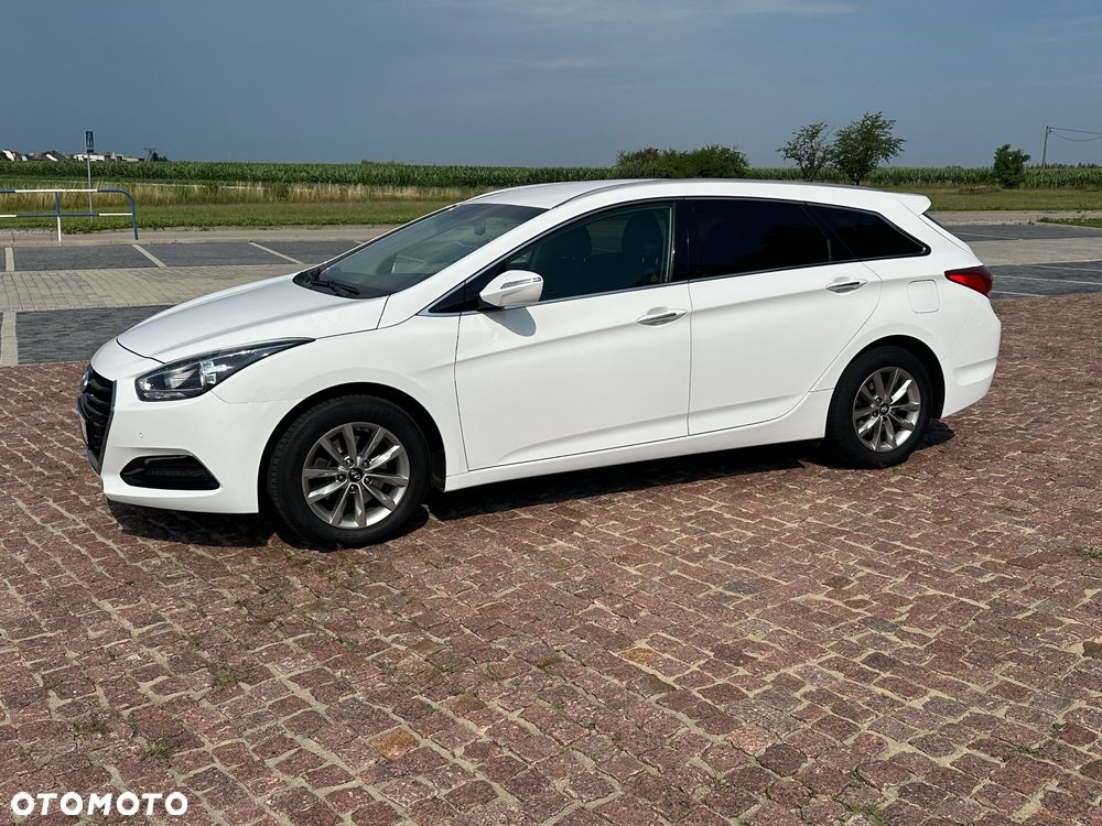 Hyundai i40 Kombi blue 1.7 CRDi Style - 15