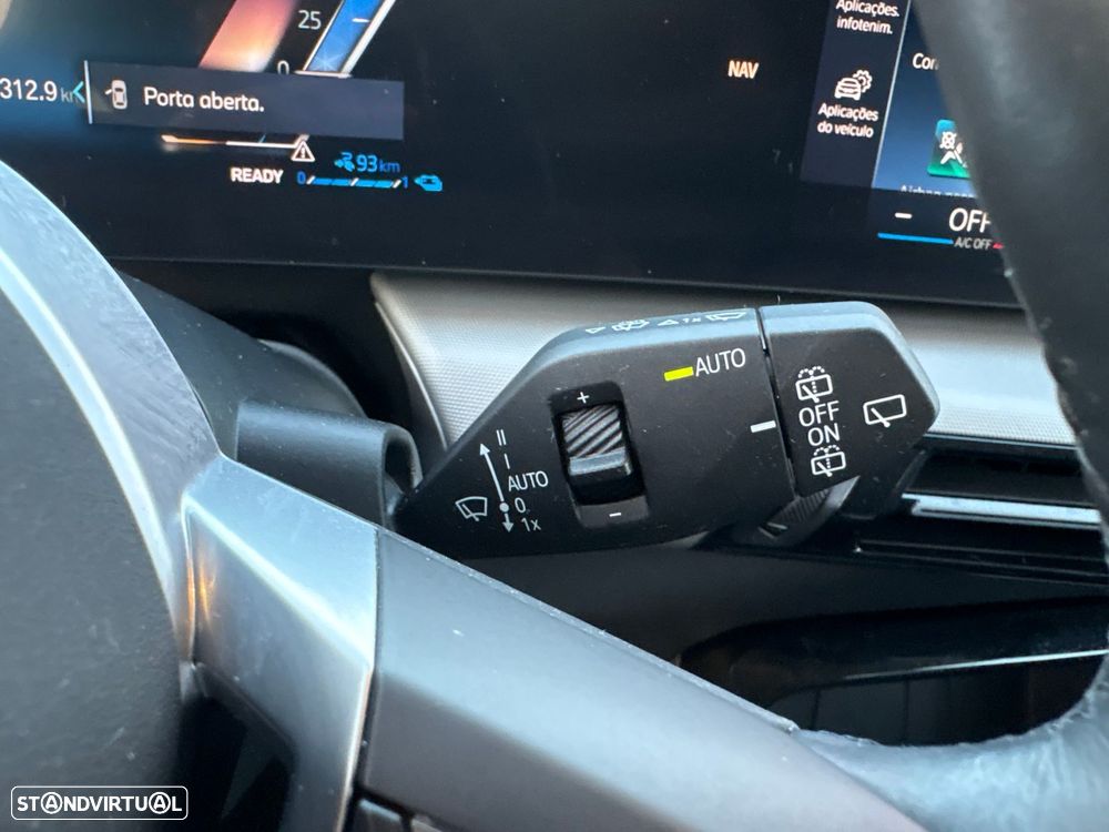 BMW 225xe Active Tourer e xDrive Edição Optimized - 43