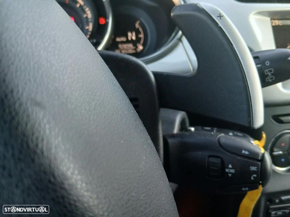 Citroën DS3 1.4 e-HDi Chic CMP - 15