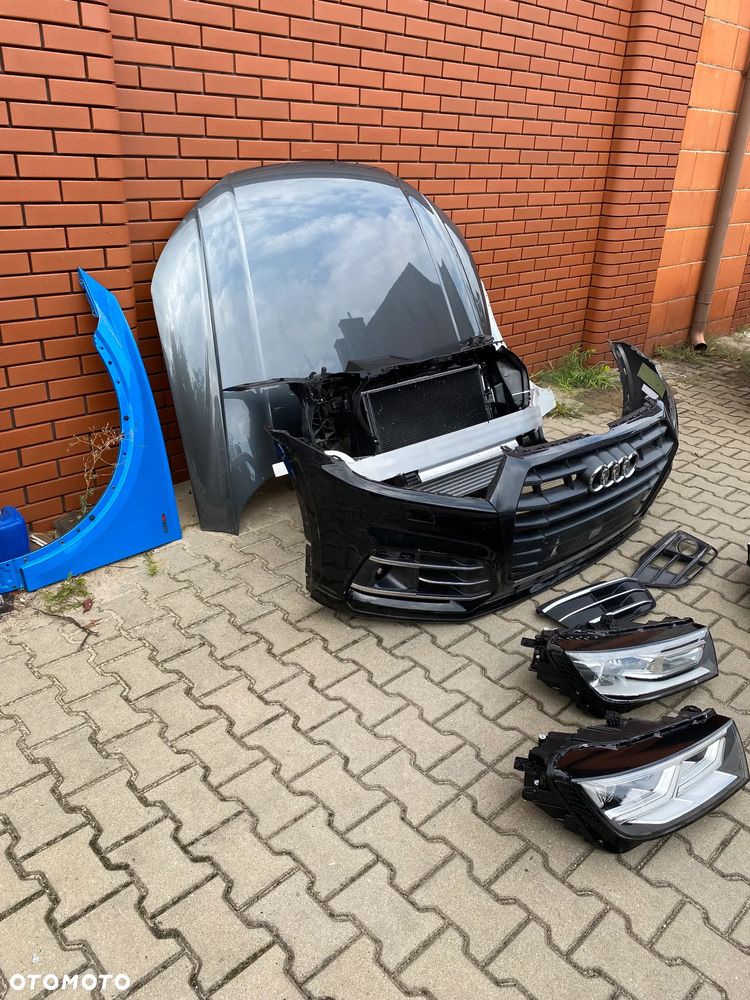 MASKA BLOTNIK ZDERZAK LAMPA AUDI Q5 2017- 80A - 2