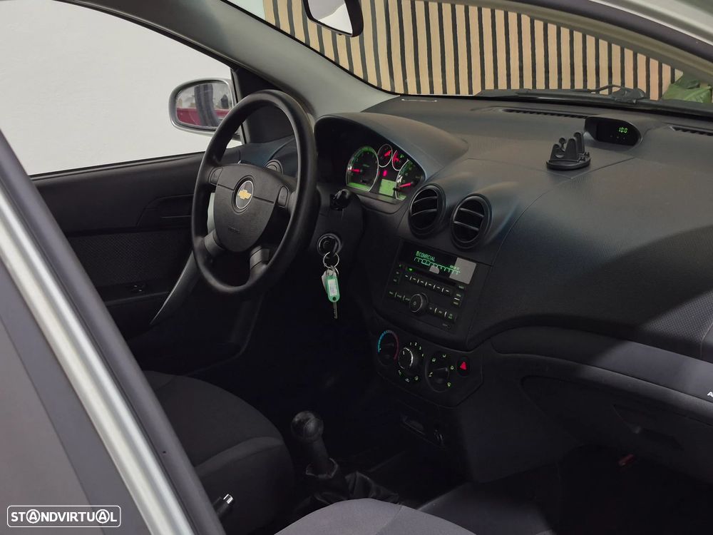 Chevrolet Aveo 1.2 LS - 17