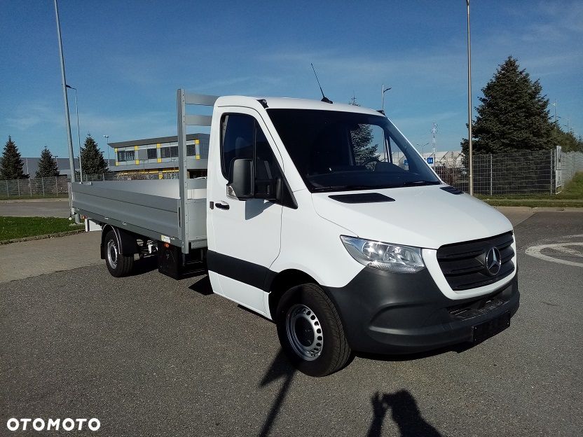 Mercedes-Benz Sprinter - 2