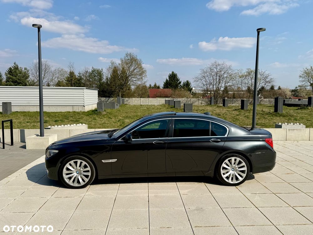 BMW Seria 7 750Li xDrive - 6