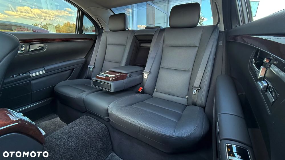 Mercedes-Benz Klasa S 500 L 4Matic 7G-TRONIC - 17