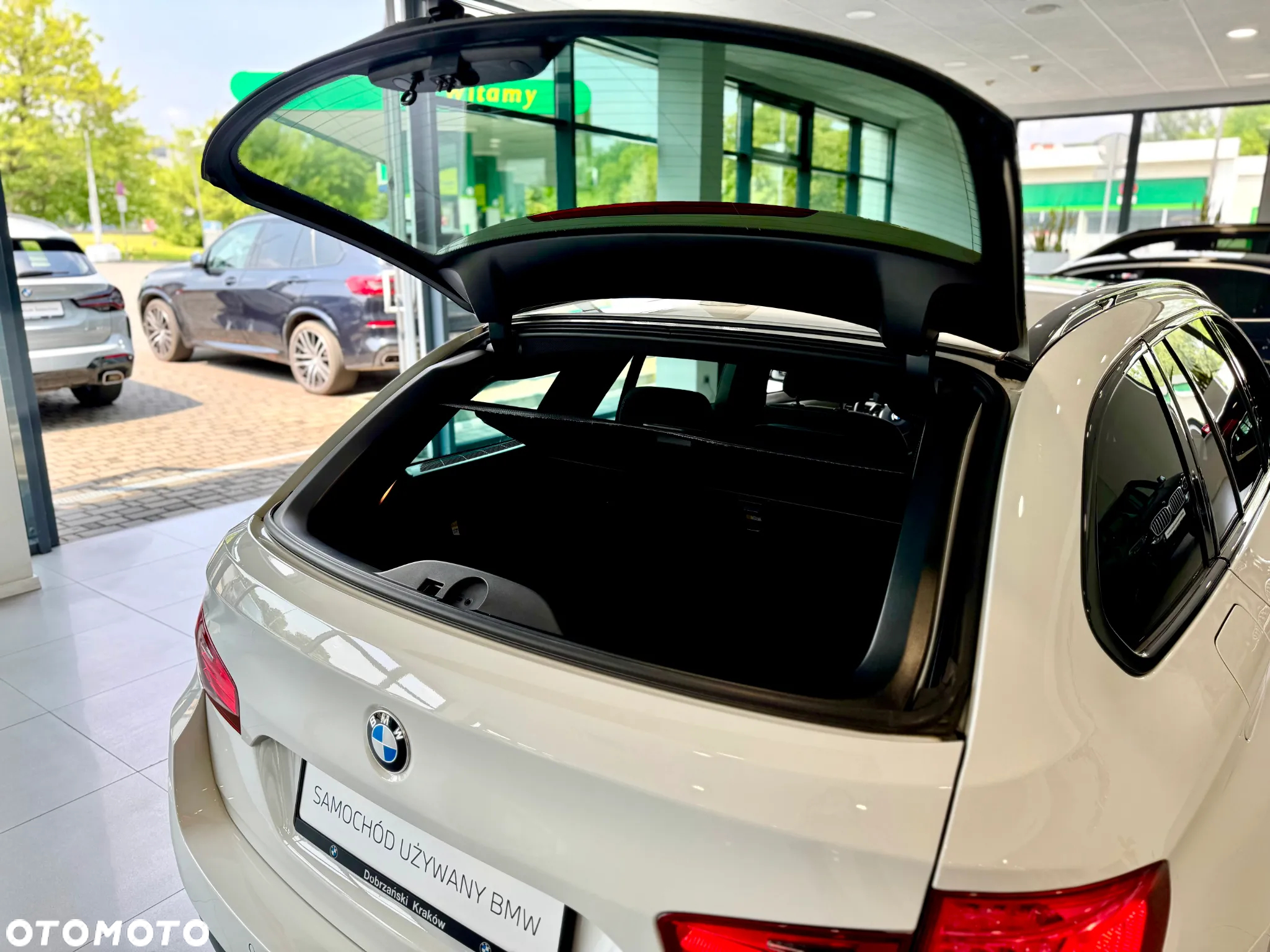 BMW Seria 5 530d xDrive Touring Sport-Aut - 15