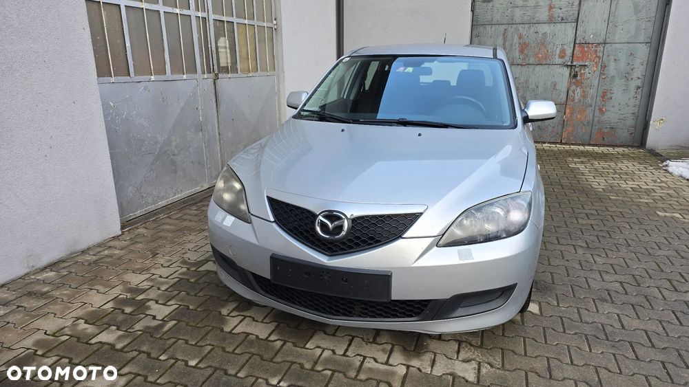 Mazda 3 1.6 Sport Active Plus - 9