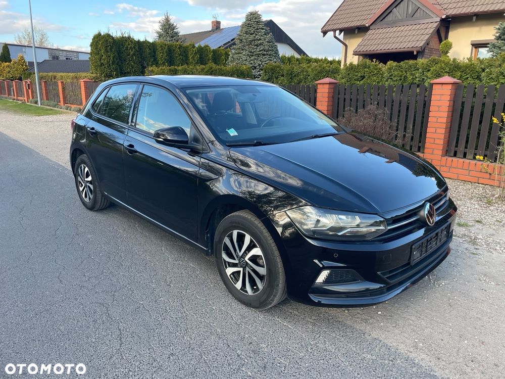 Volkswagen Polo - 2