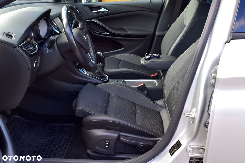 Opel Astra 1.2 T Business Elegance S&S - 15