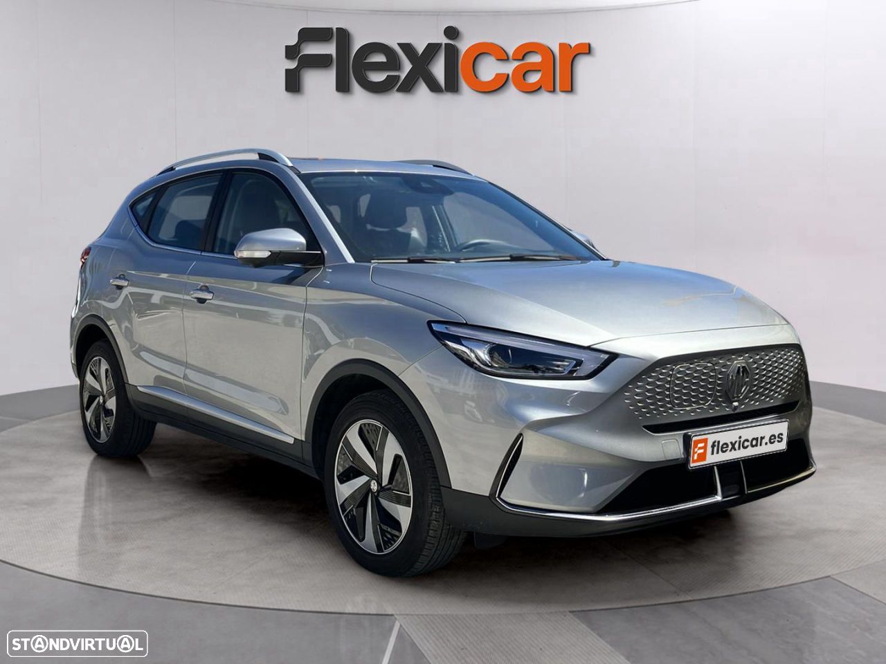 MG ZS EV 72.6 kWh Luxury OBC 11 kW - 1