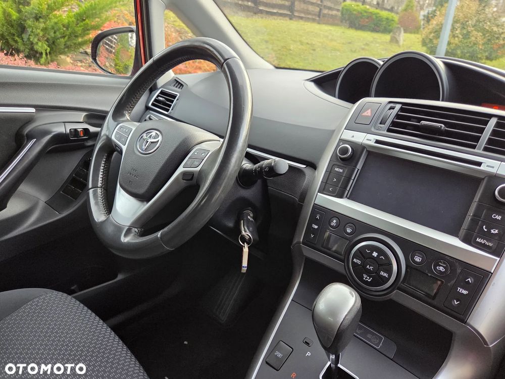 Toyota Verso 1.8 Premium MS - 24