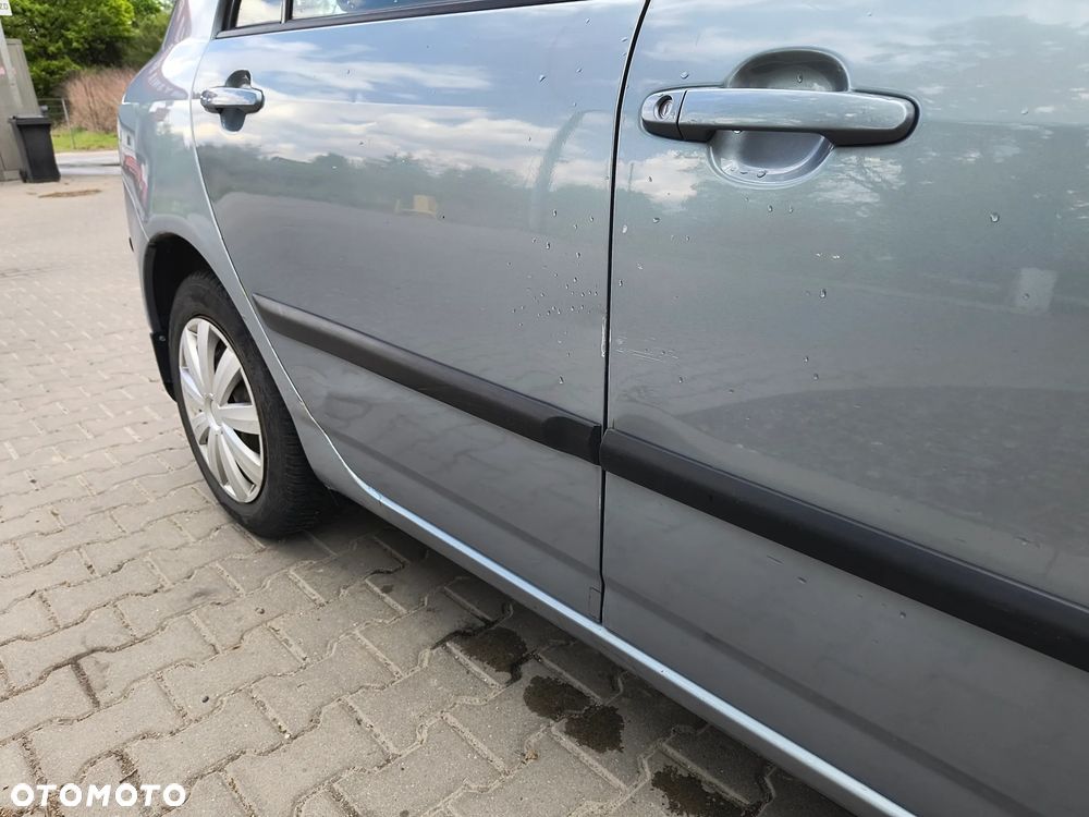 Toyota Corolla 1.4 VVT-i Terra - 4