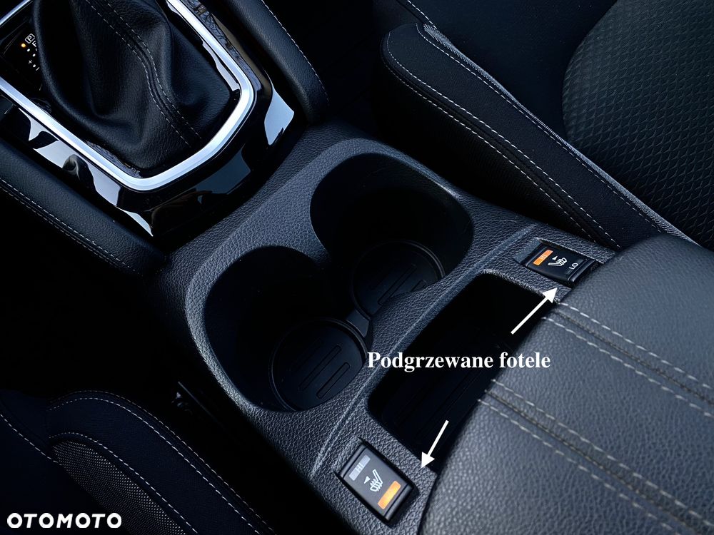 Nissan Qashqai 1.3 DIG-T N-Connecta DCT - 23