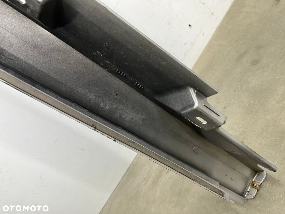 Nakładka progu VW Passat B8 14-23r. prawa listwa prawy próg zewnętrzny 3G0853858 - 14