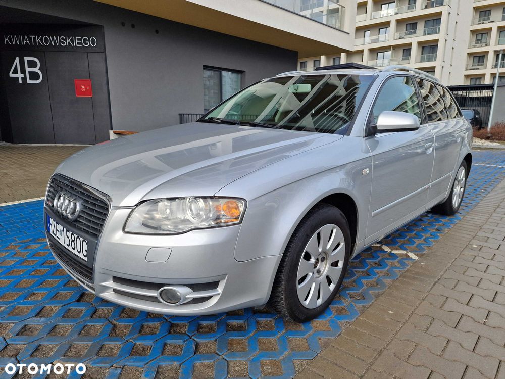 Audi A4 Avant - 1