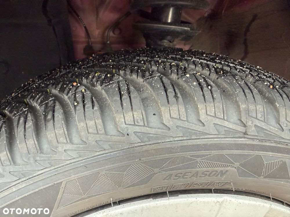 Mitsubishi Space Star 1.2 Invite SDA CVT - 7