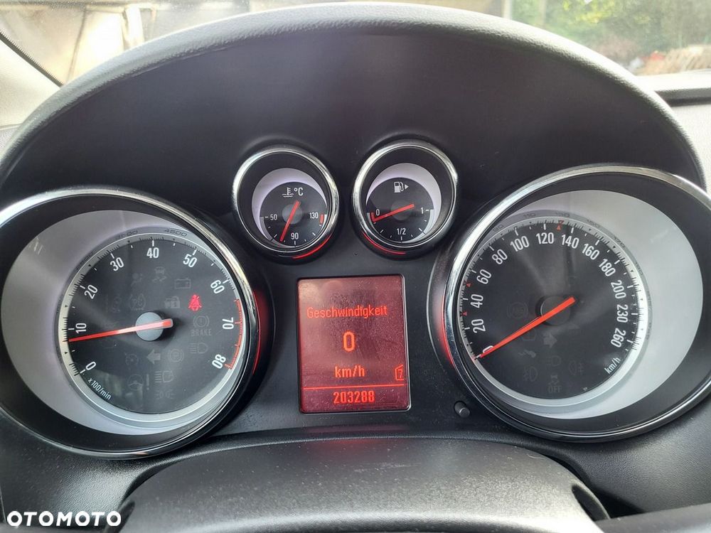 Opel Astra - 32