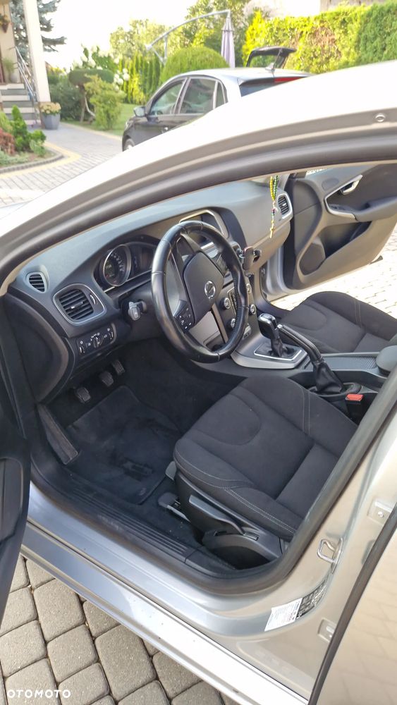 Volvo V40 D2 Kinetic - 17