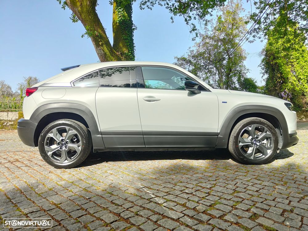 Mazda MX-30 e-SKYACTIV Makoto Urban Expression+Premium - 15