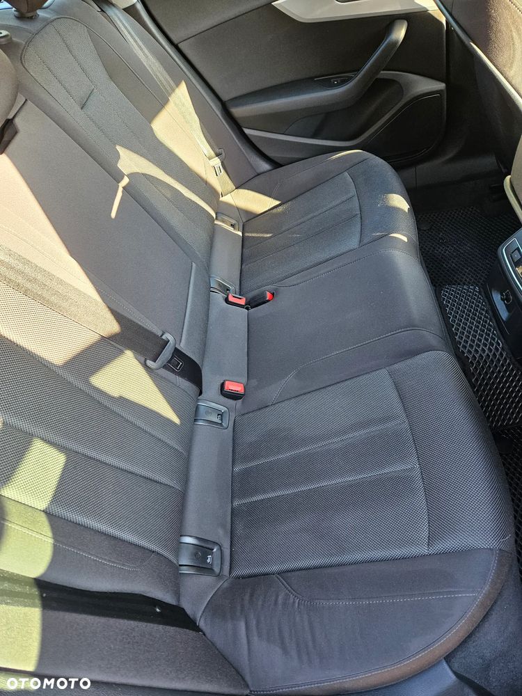 Audi A4 Avant 2.0 TDI S tronic - 6