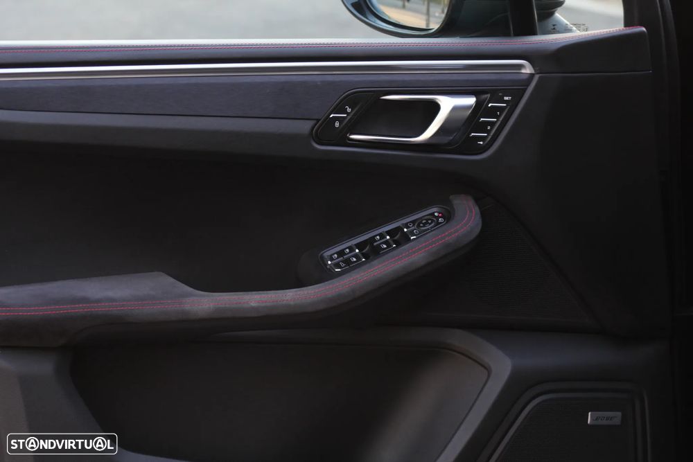 Porsche Macan GTS PDK - 35
