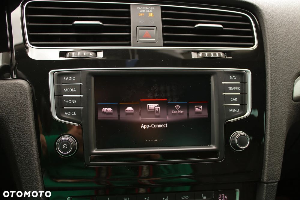 Volkswagen Golf 2.0 TDI BlueMotion Technology Allstar - 19