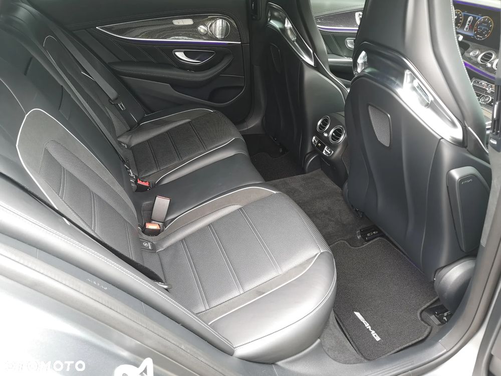 Mercedes-Benz Klasa E AMG 63 S 4-Matic+ - 25