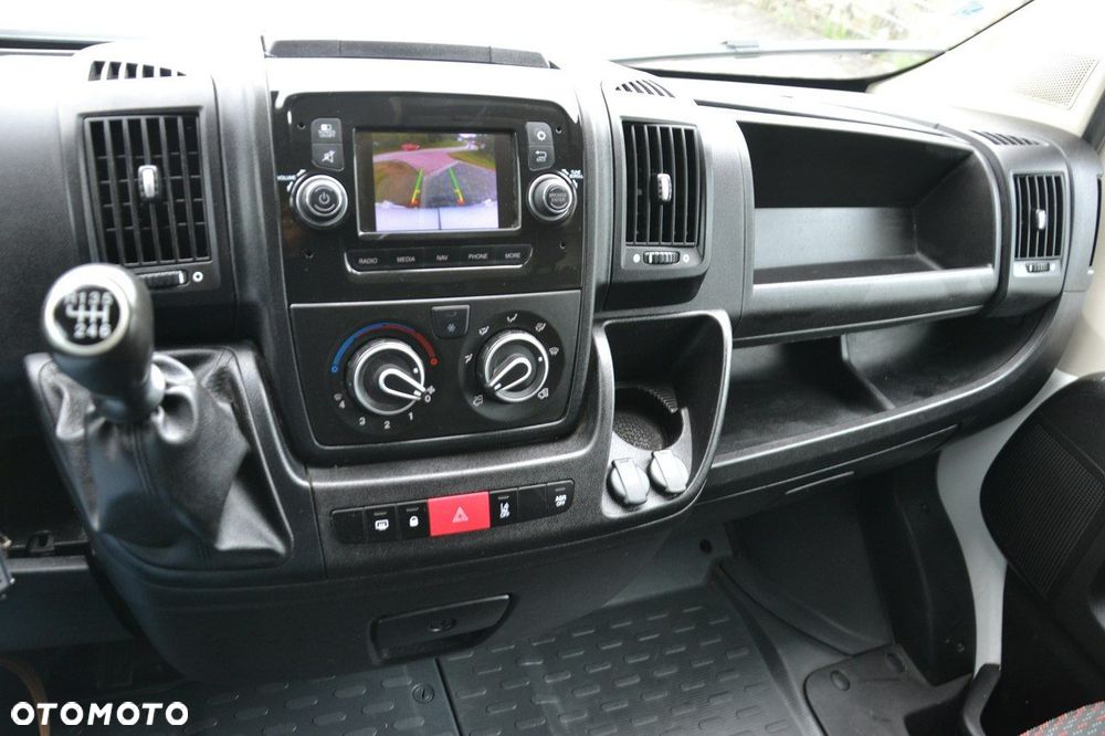 Peugeot Boxer - 12