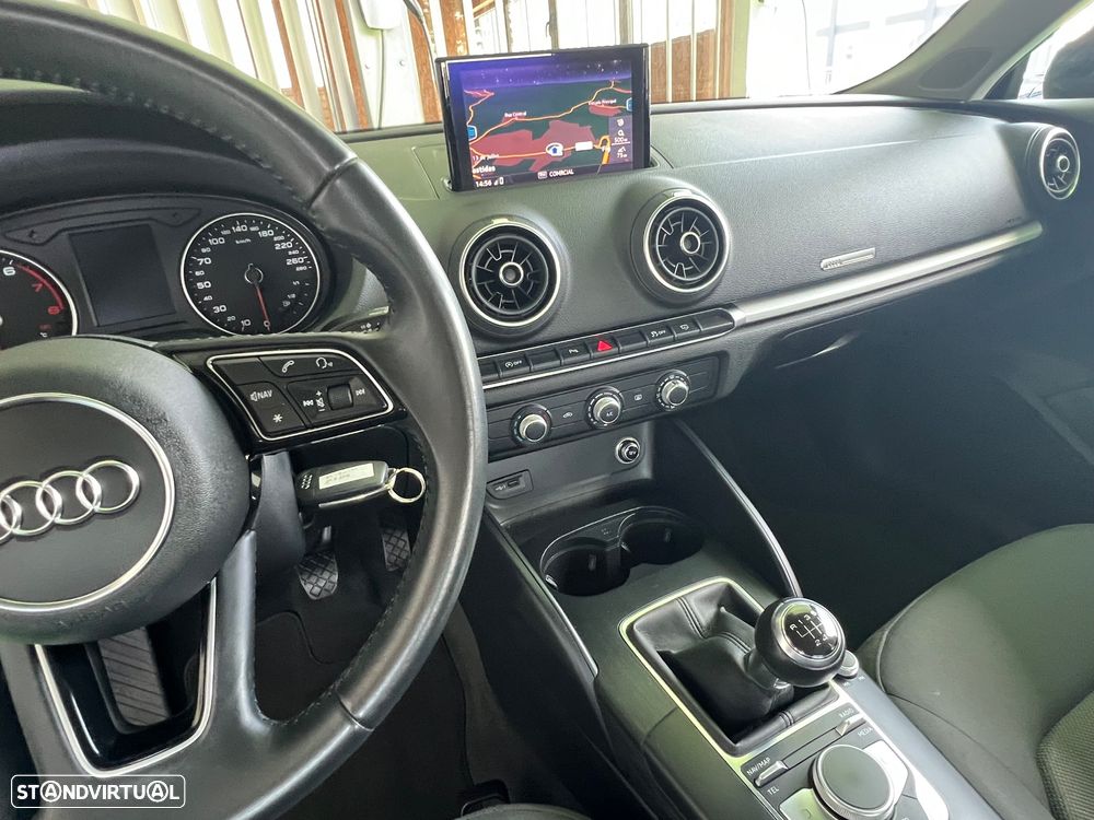 Audi A3 Sportback 30 TFSI Sport - 10