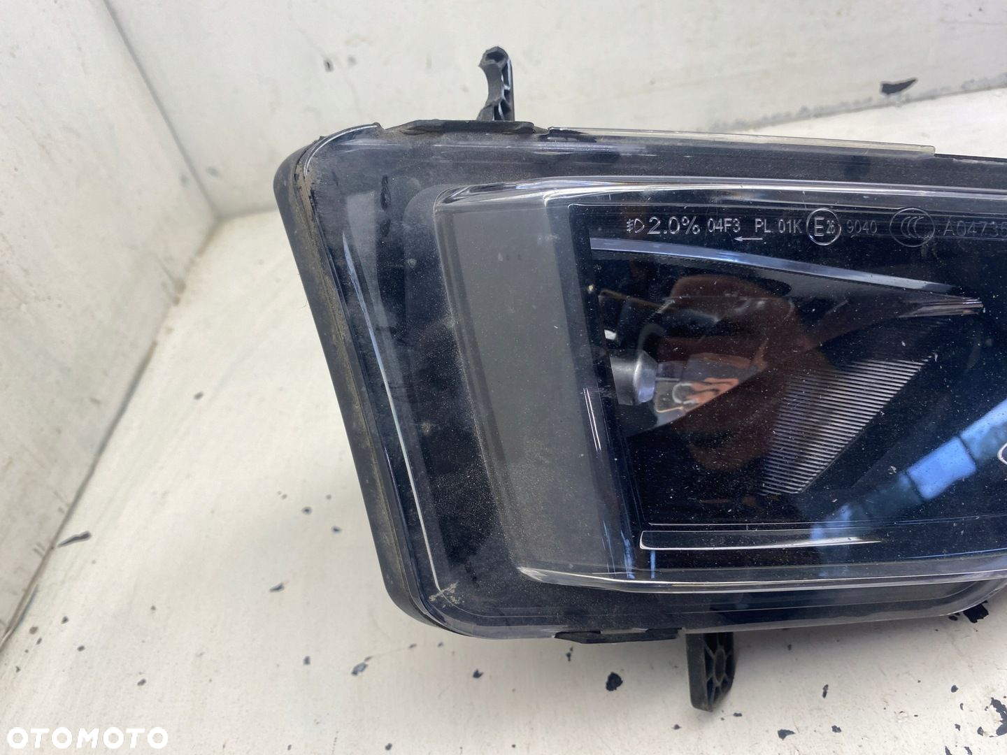 VW GOLF SPORTSVAN HALOGEN PRAWY 510941662B - 2