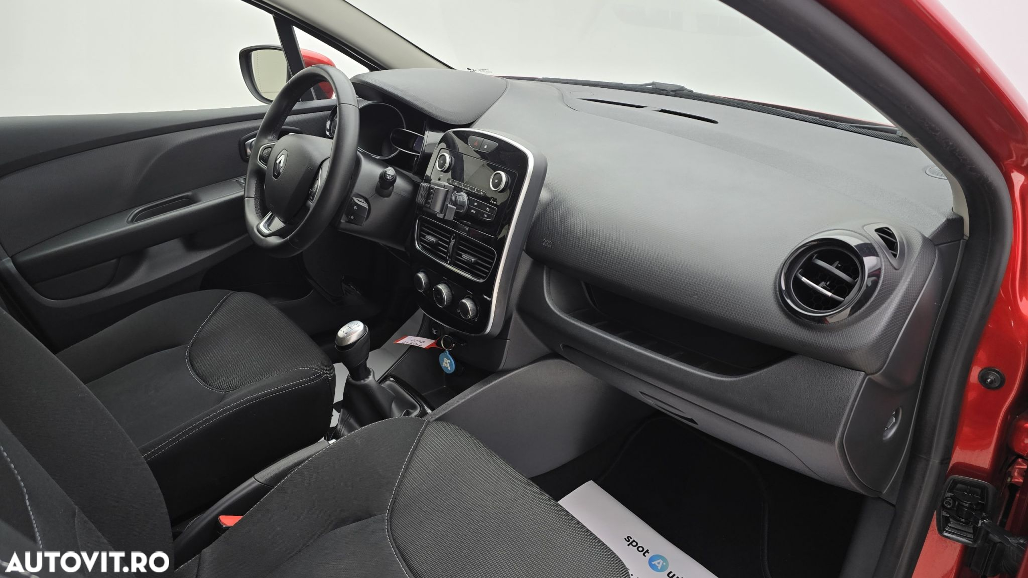 Renault Clio - 20