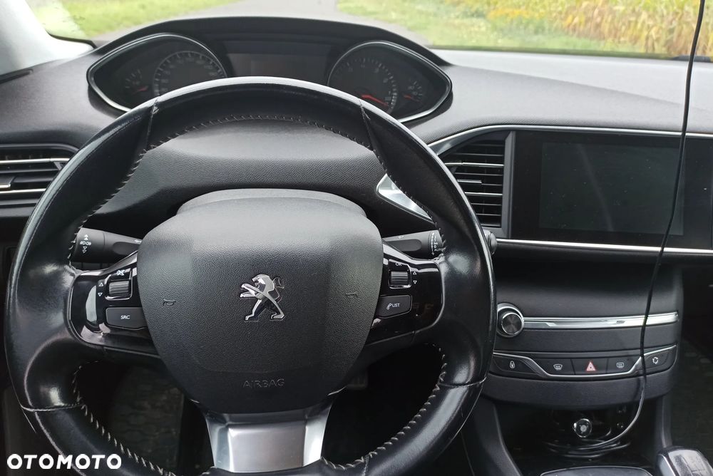 Peugeot 308 PureTech 110 Stop & Start Style - 4