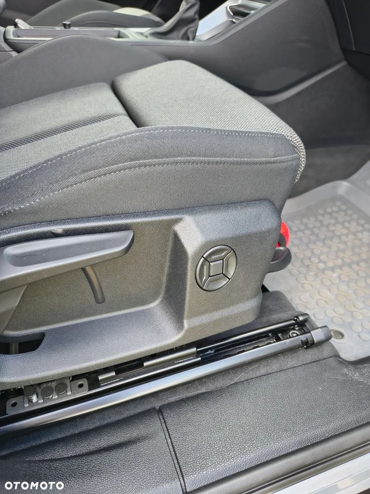 Audi Q3 35 TFSI S tronic - 17