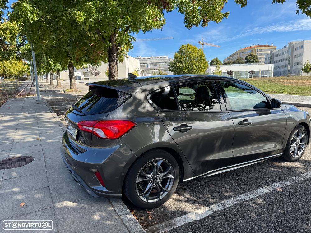 Ford Focus - 22