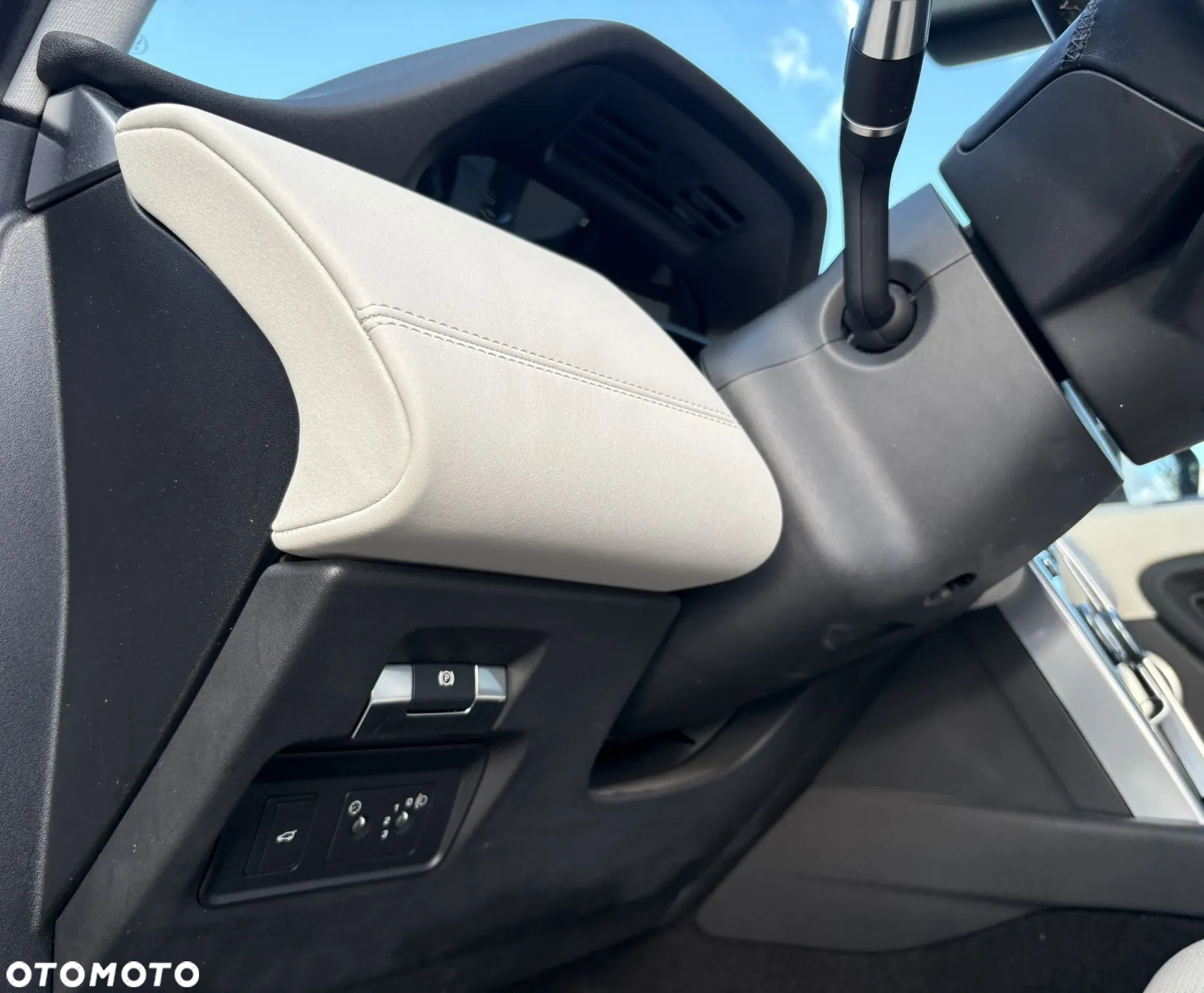 Land Rover Discovery Sport 2.0 P200 mHEV S - 13