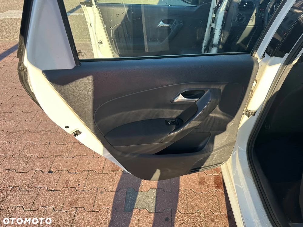 Volkswagen Polo - 8